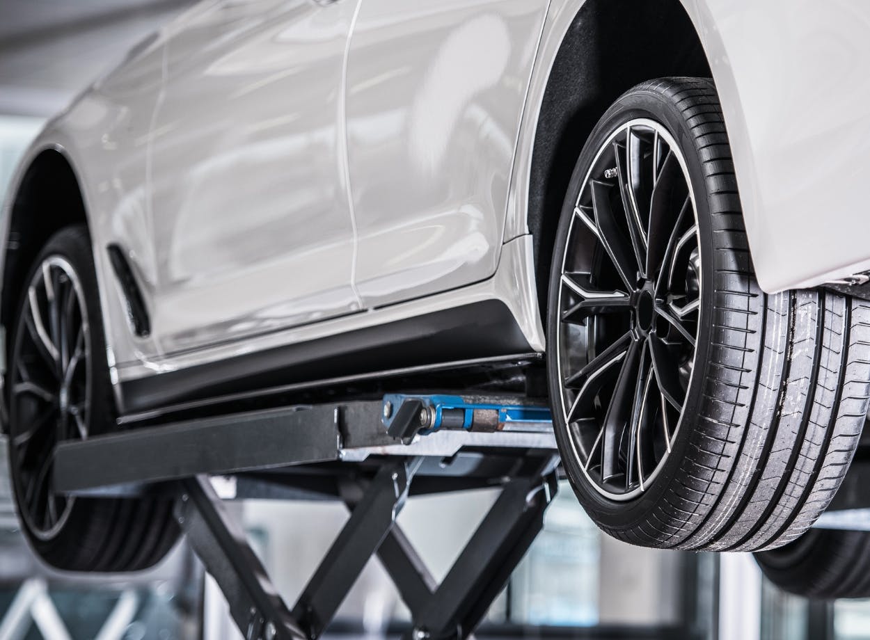 Tire alignment service