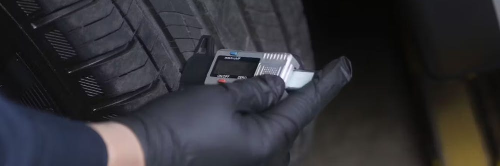Oil Change and Tire Rotation | Advantage Acura