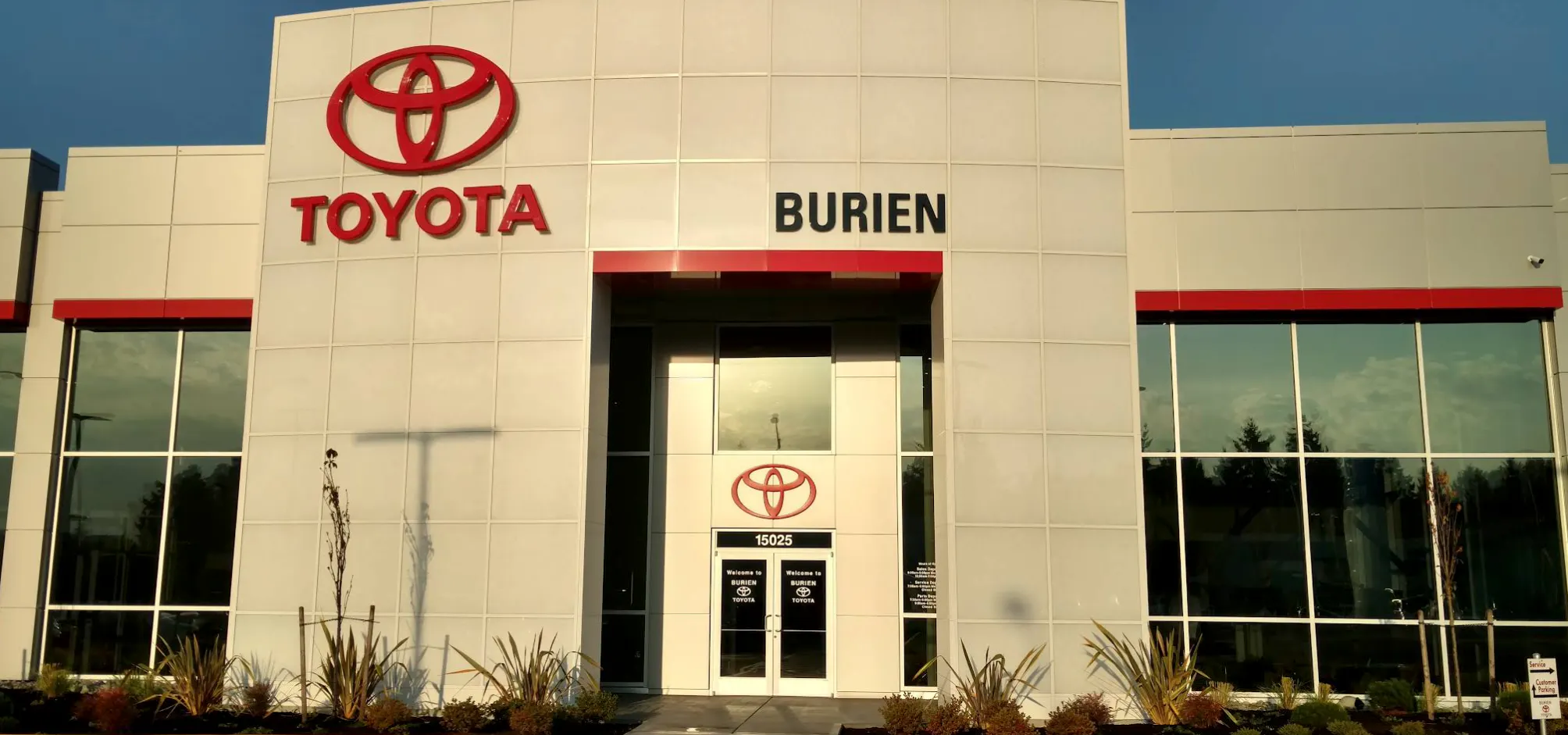 Burien Toyota dealership exterior — new Toyota inventory near Seattle, WA