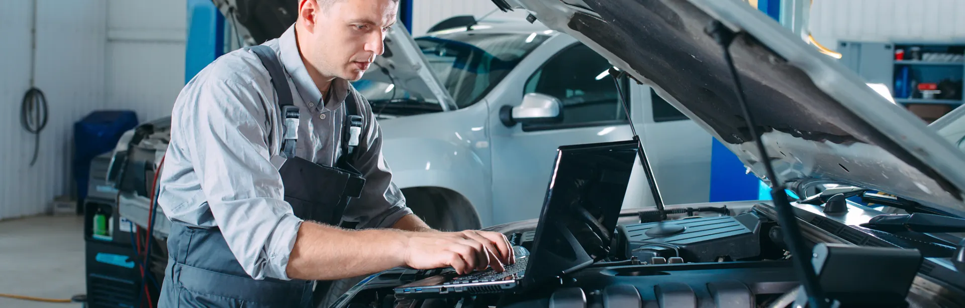 Why Choose a Dealership for Toyota Service