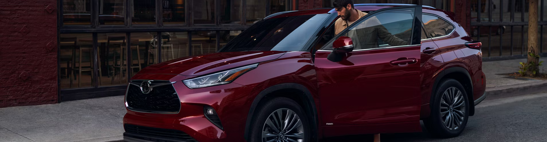 Toyota Highlander Red
