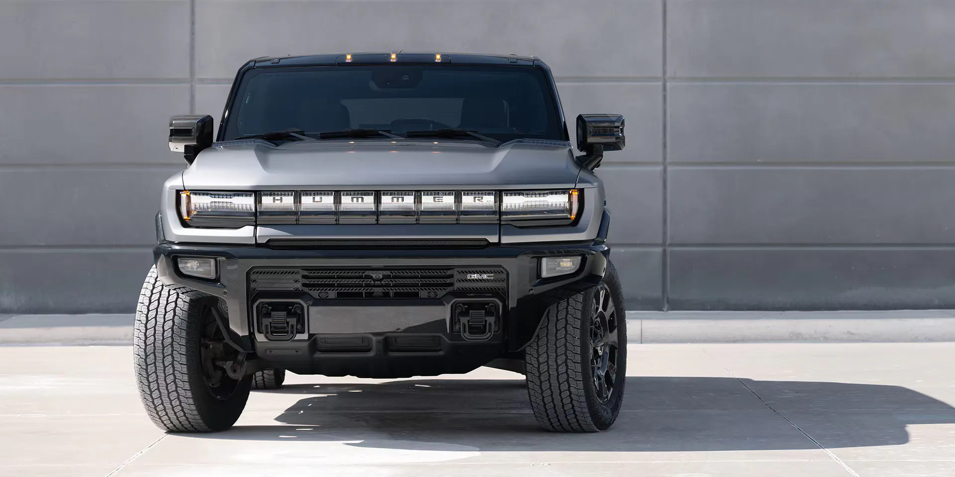 2026-hummer-ev-suv-capability-4-wheel-steer-1920x960-26PGHMS80012