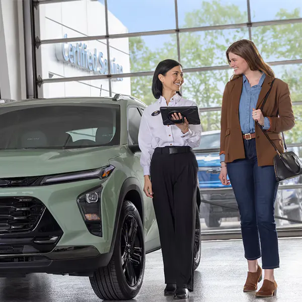 serrvice-center-advisor-with-customer-mb