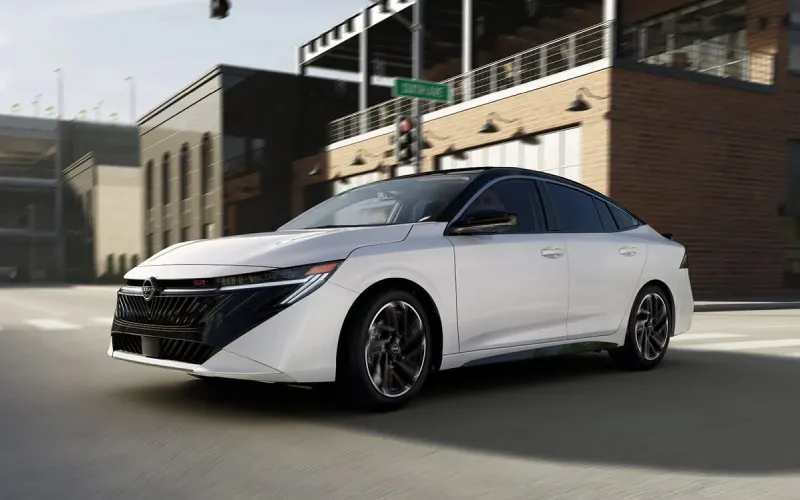 2026NissanSentra-exterior-03