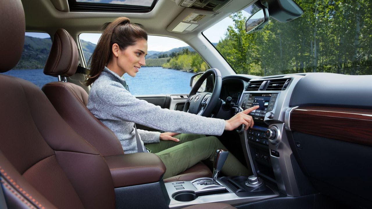 Used Car Dealer near Buena Ventura Lakes FL