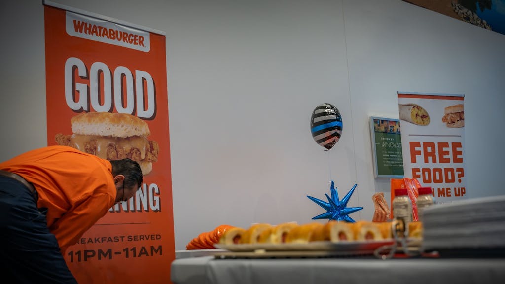 _DSC0902Breakfast with heroes