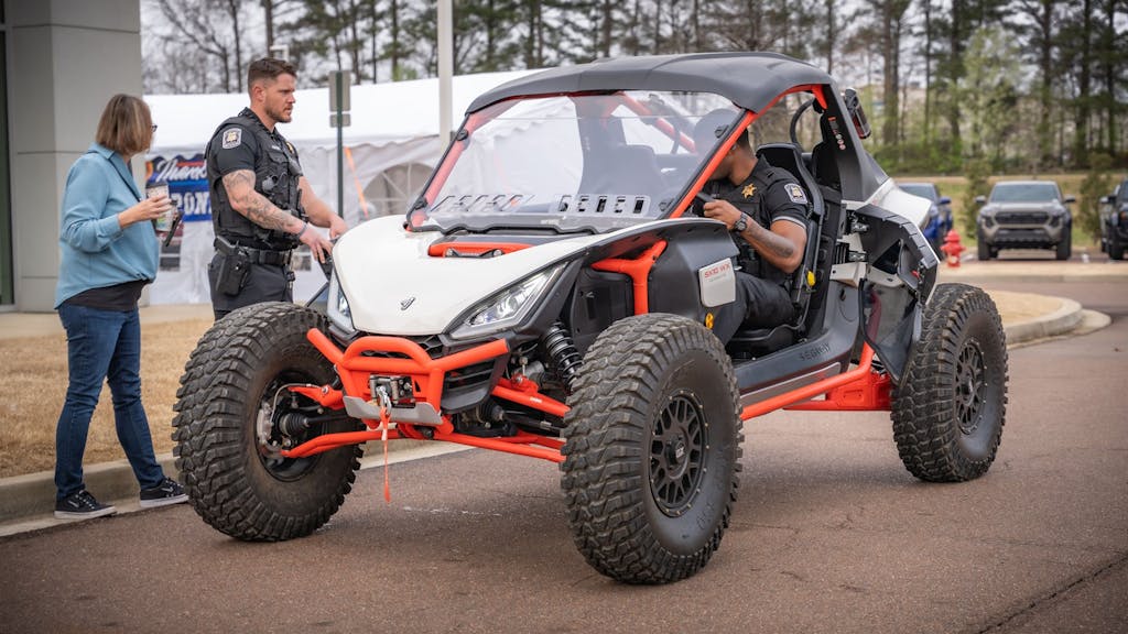 _DSC1007Breakfast with heroes