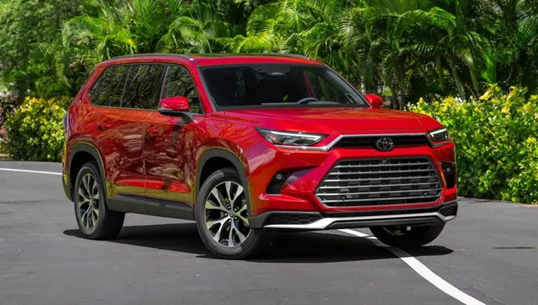 2025 Toyota Highlander in a parking lot