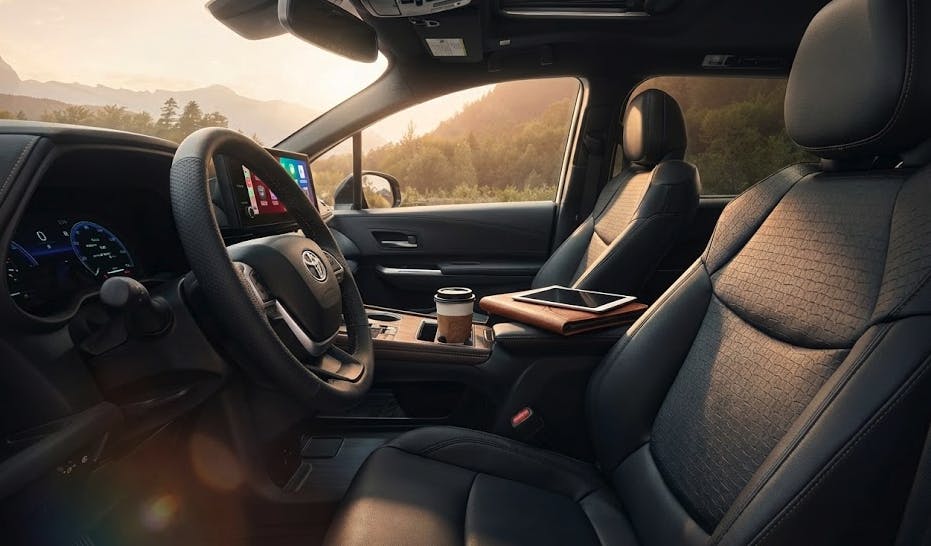 toyota sienna space