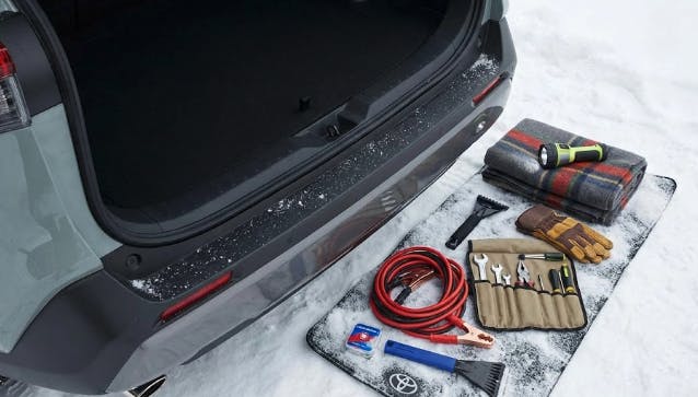 winter emergency kit for toyota
