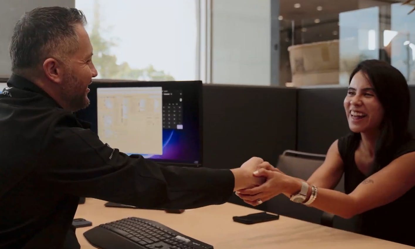 customer-interaction-fiance