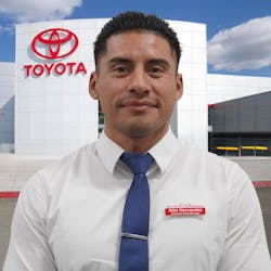 Alejandro Hernandez Photo