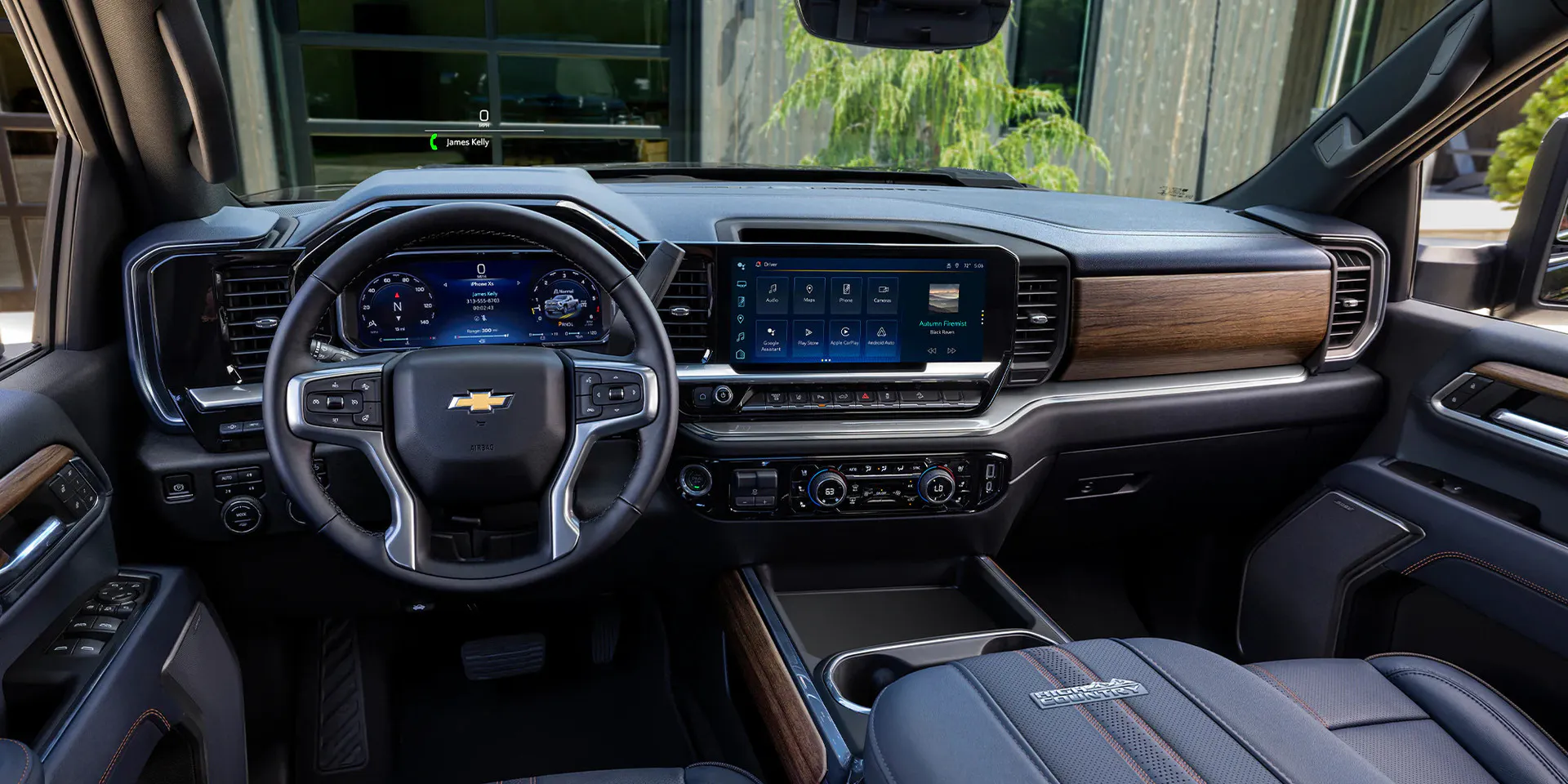 27-silverado-hd-interior-gallery-06