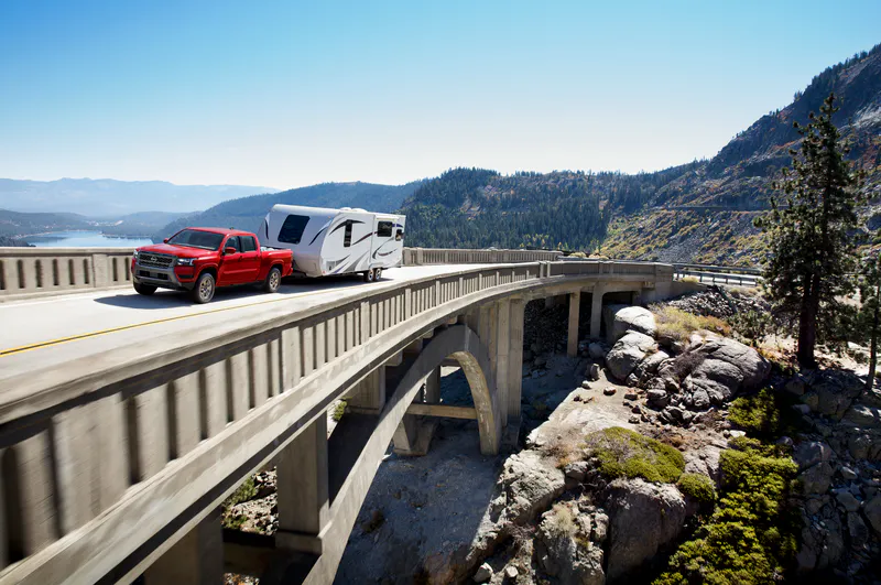 2026 Nissan Frontier towing a trailer or boat