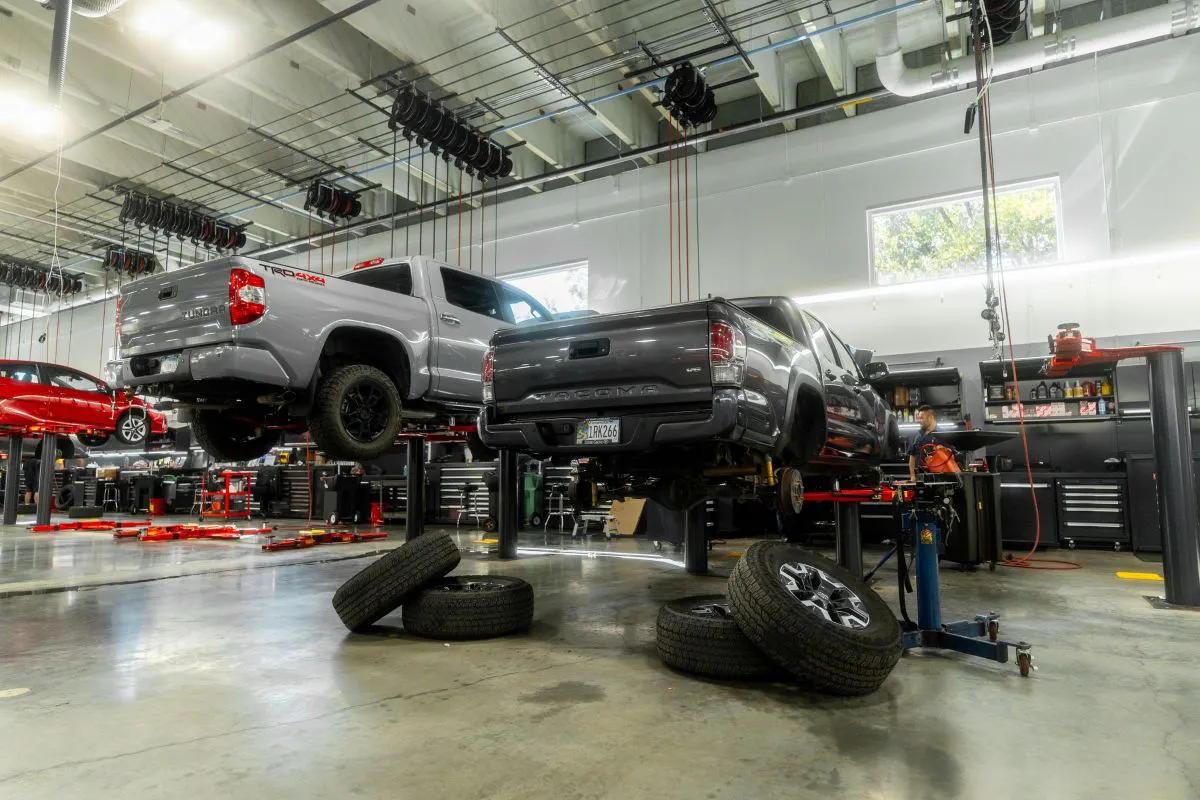 $5 Off Oil & Filter Change | Walser Toyota